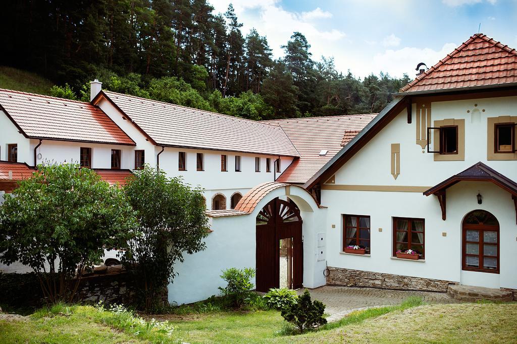 Penzion Tříletý Mlýn Police  Exteriér fotografie